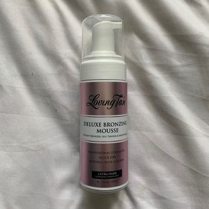 Loving Tan bronzing mousse in ultra dark